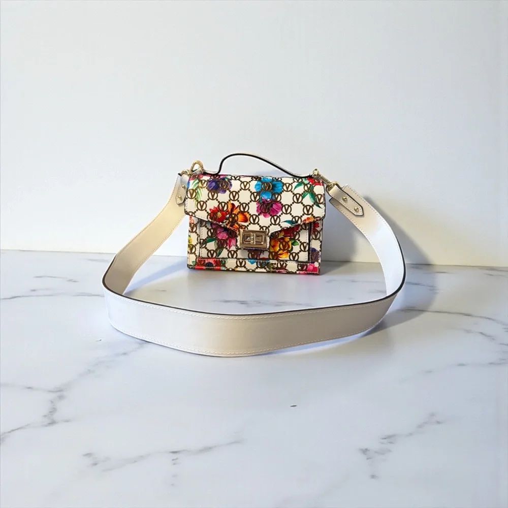 Valentino by Mario Valentino Bag (not Valentino Garavani) - Picture 2 of 10